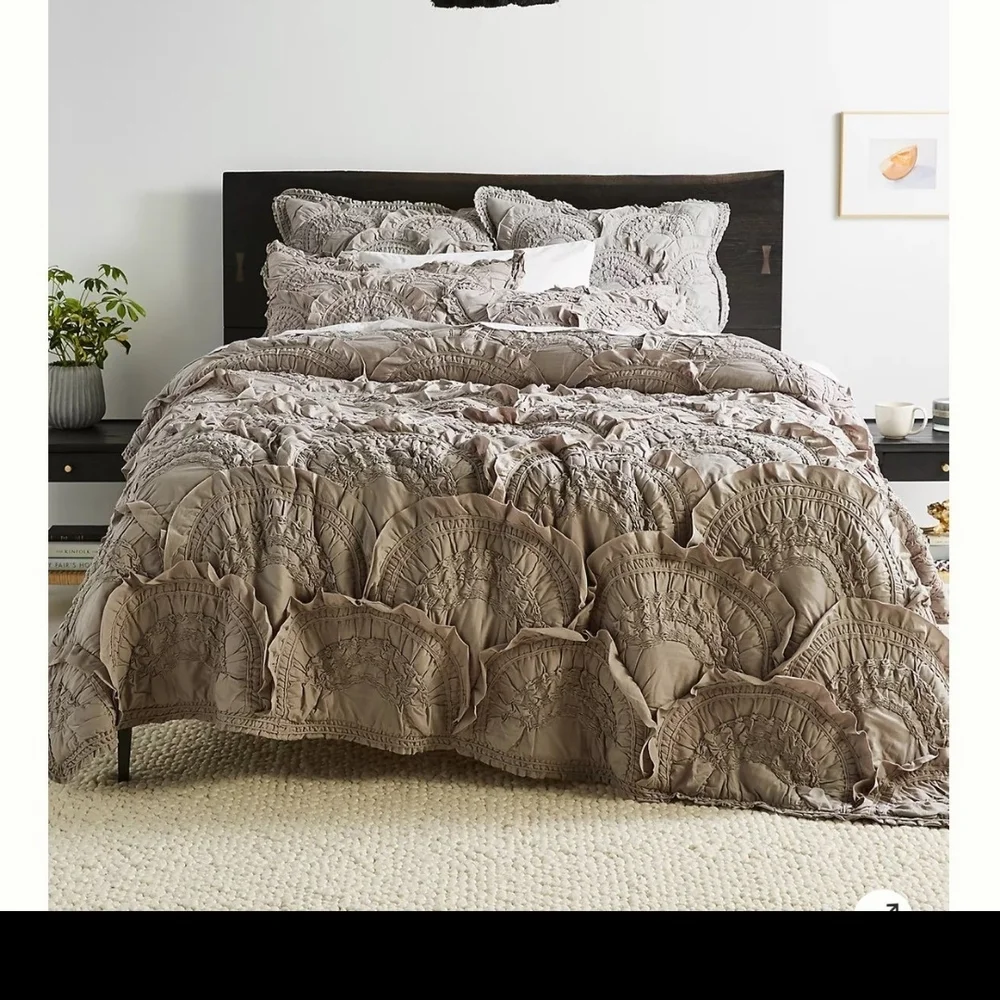 Anthropologie Rivulets Queen Quilt NWT Gray Bedding Ruffle Textured